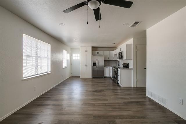 Photo - 311 Tanny St