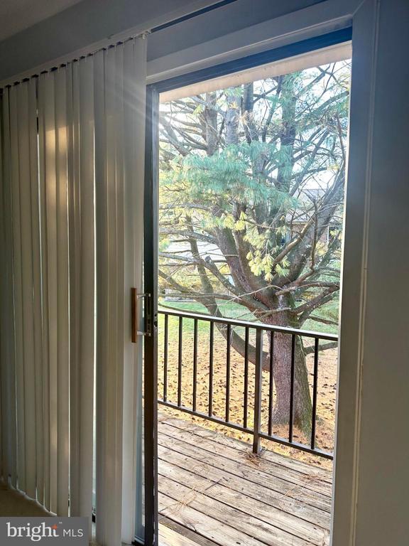 Photo - 413 Silver Ct