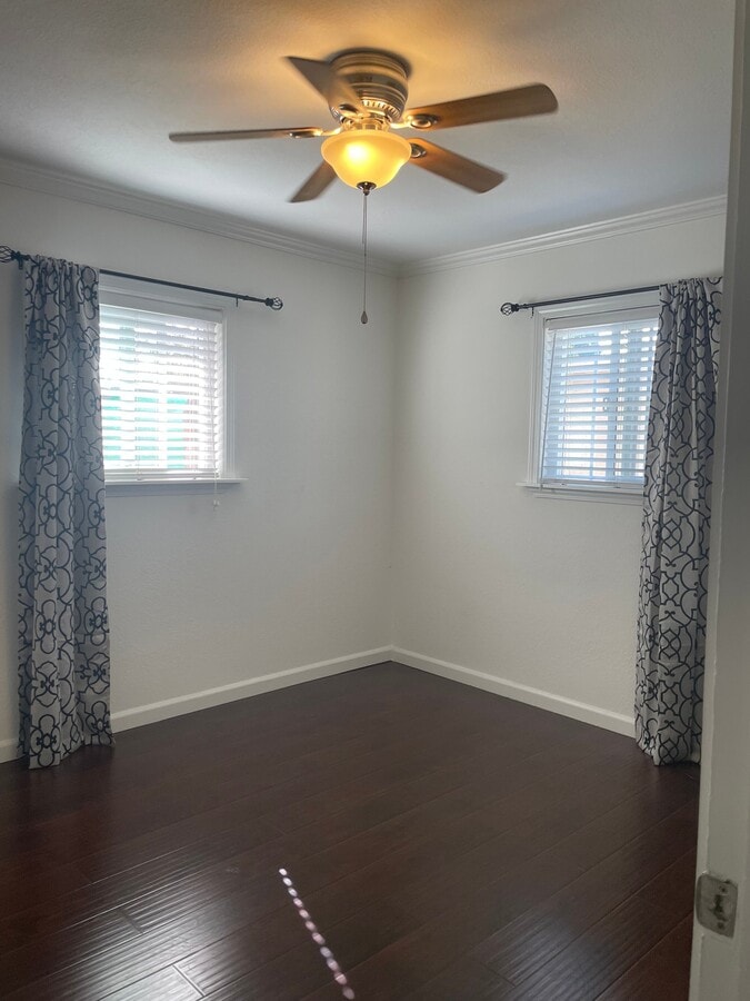 Photo - 64 Schuyler Ave