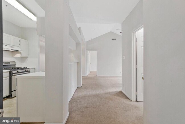 Photo - 46580 Drysdale Terrace Unit 301