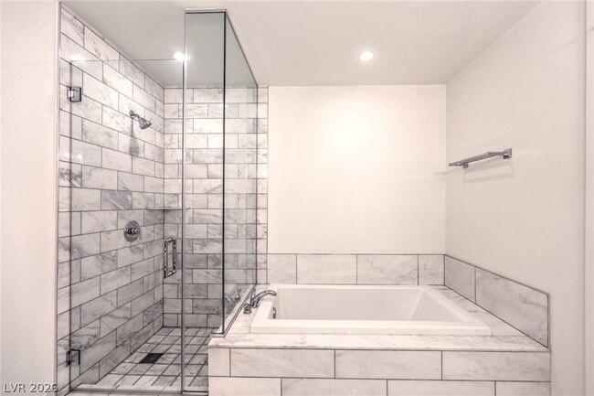 Photo - 4471 Dean Martin Dr Unit 307