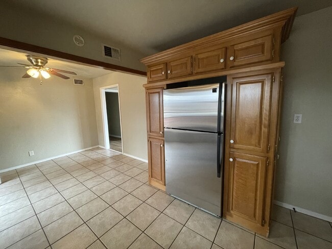 Photo - 3 Bed, 1 Bath Home with Large Corner Lot
