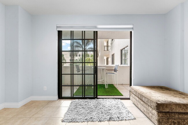 Photo - 233 S Federal Hwy Unit 308