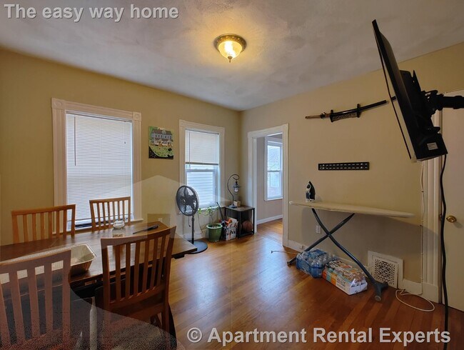 Photo - 9 Medford St Unidad #2