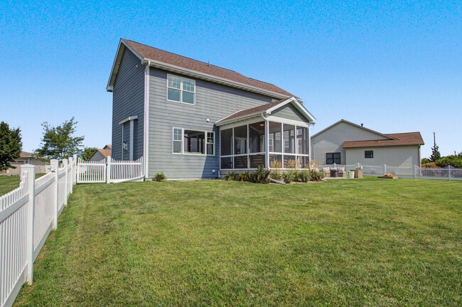 Photo - 2708 Harrison Rd