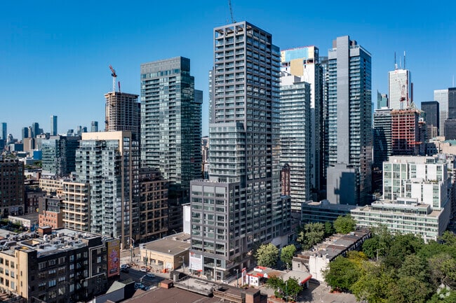 Building Photo - The Taylor