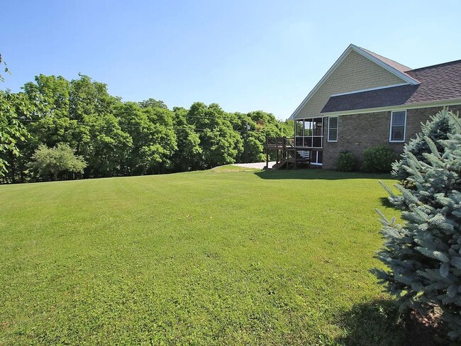 Photo - 109 Lantern Trail