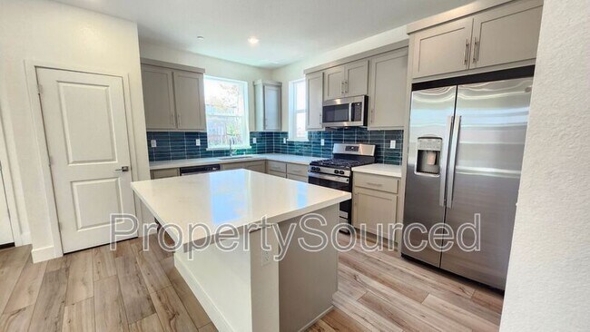 Photo - 17832 Reunion St