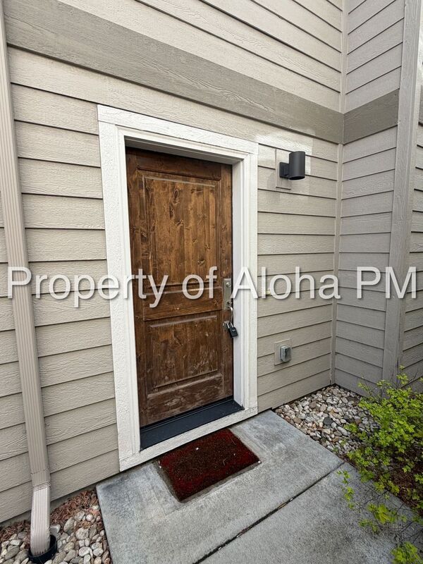 Photo - 2138 Myers Pl S