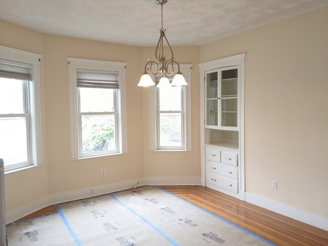 Photo - 50 Lambert St Unit 1
