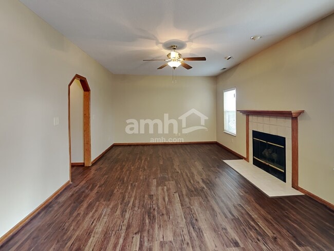 Photo - 333 Greenwood Ln