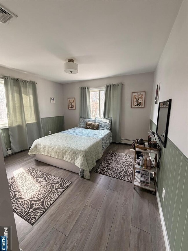 Photo - 170 Manhattan Ave