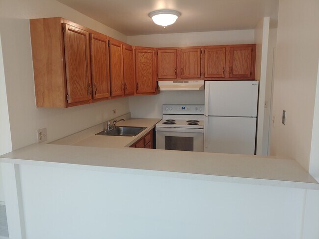 Photo - 5820 Oakwood Dr Unit 5J