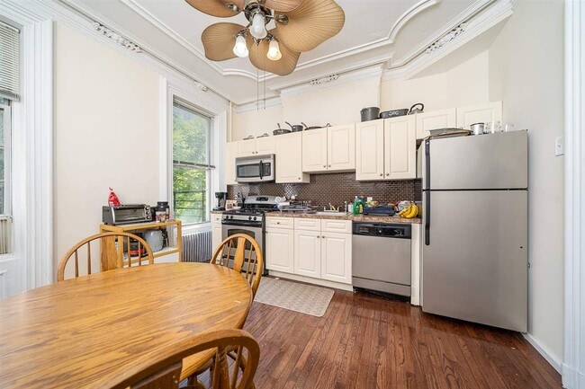 Photo - 1009 Park Ave Unit 2