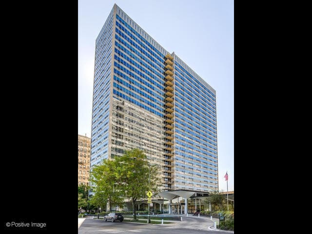 Building Photo - 3550 N Lake Shore Dr Unit 1823