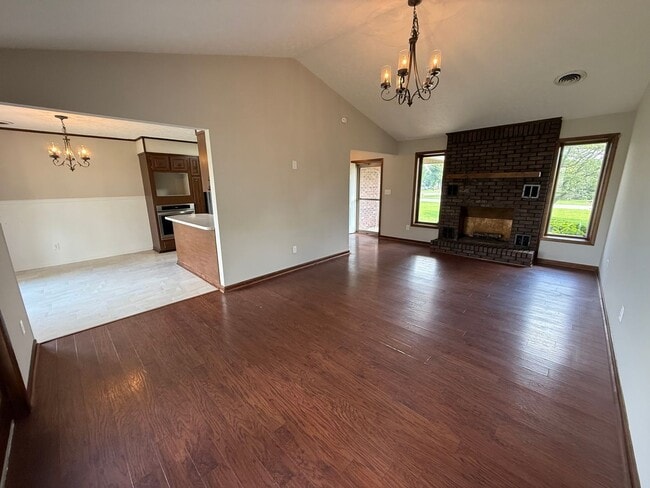 Photo - Spacious 3-Bedroom Ranch for Rent in Franklin, KY!
