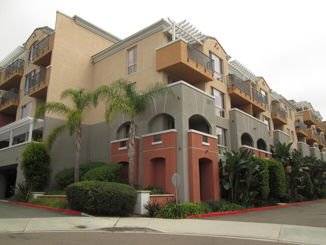 2BR Carmel Valley Condo - Pell Place - 2BR Carmel Valley Condo - Pell Place Unit 109