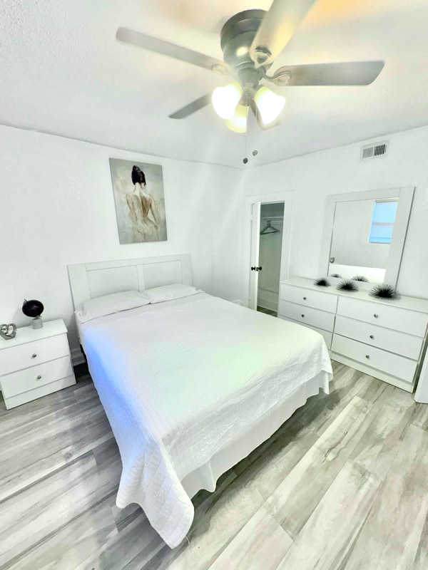 Photo - 1211 E 18th Ave Unidad 2