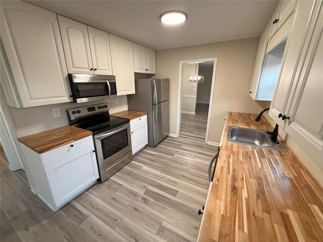 Photo - 1106 Lincoln Dr