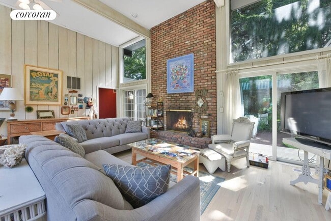 Photo - 73 Copeces Ln