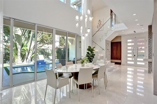 Photo - 20824 NE 37th Ave