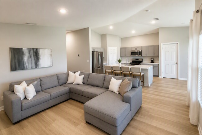 Photo - 5492 Siltstone St