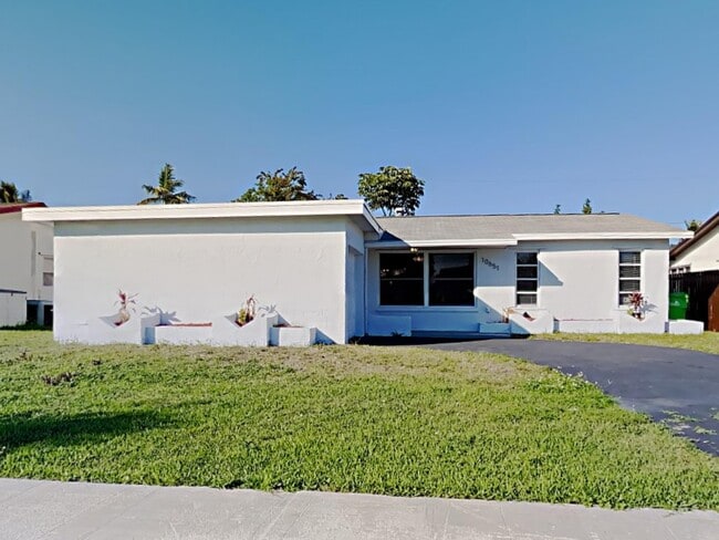 Photo - 10651 NW 28th St Casa