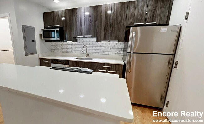 Photo - 127 St Botolph St Unit 1