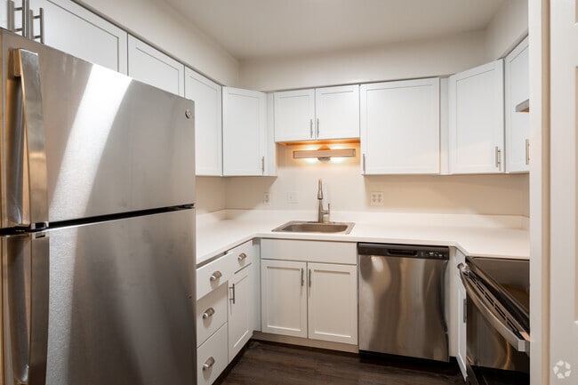 1HAB, 1BA - 625 ft² - Village West Apartments