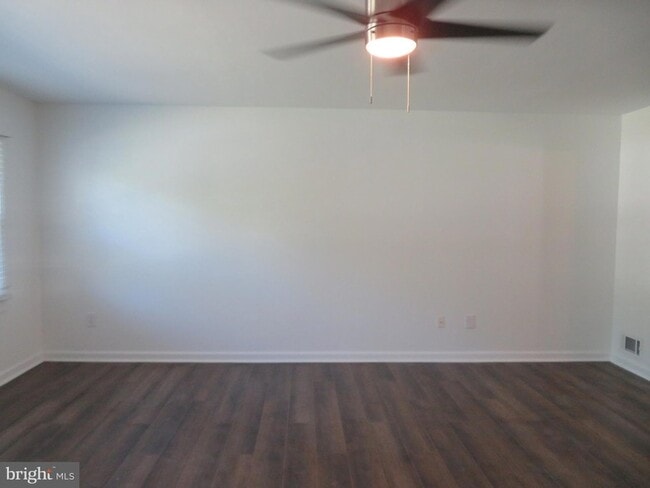 Photo - 7895 Pavilion Dr