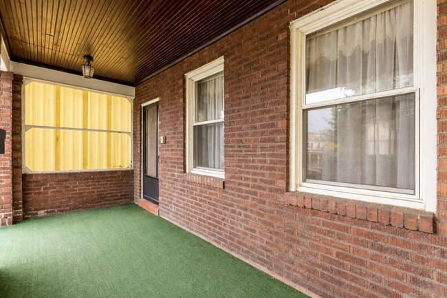 Photo - 6344 Alderson St