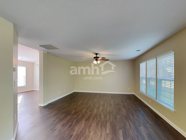 Photo - 1079 Chapel Creek Rd