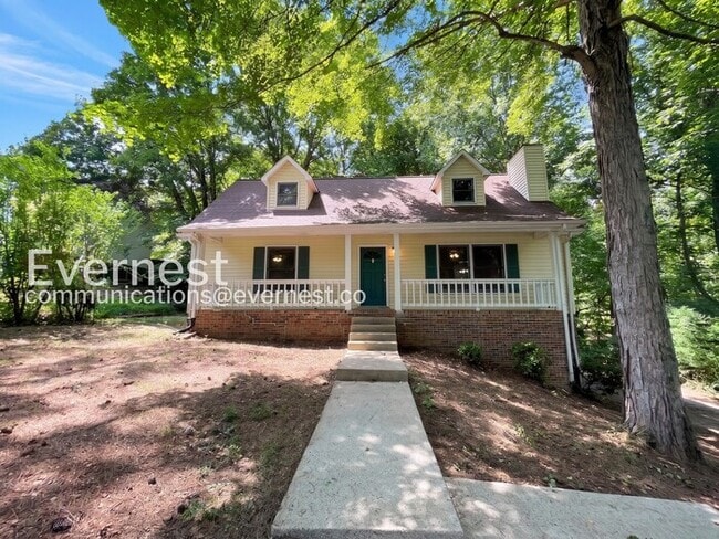 Building Photo - 1310 Sun Valley Rd