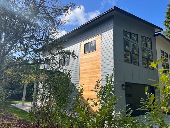 Photo - 21112 Locust Way