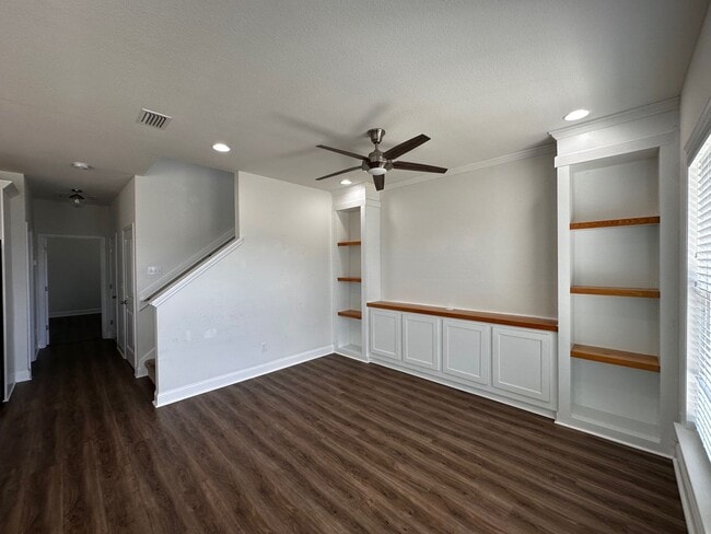 Photo - 2918 Fontana St