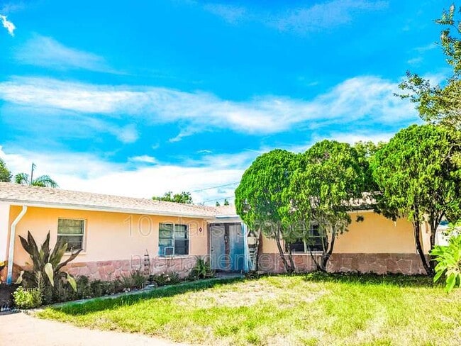 Photo - 972 San Christopher Dr Unit #976