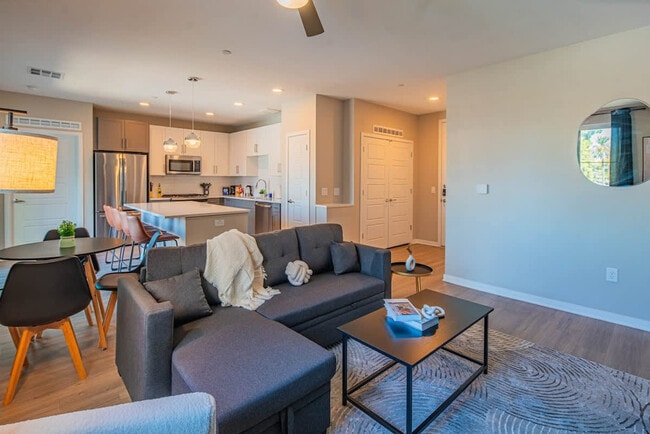 Photo - 777 E Stella Ln Unidad ID1263067P