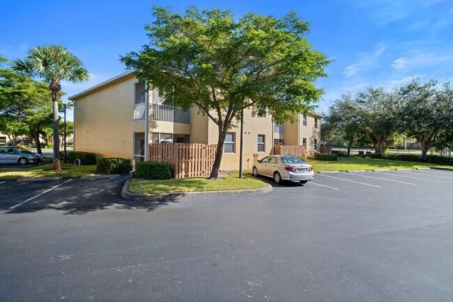 Photo - Beautiful 3-bedroom, 2-bathroom in Gated c...