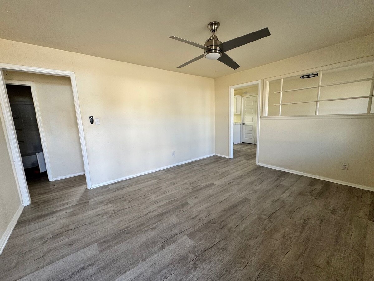 Photo - 3-Bedroom with Garage in Cul-de-Sac