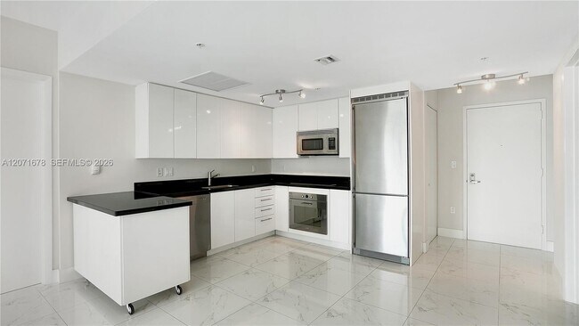 Photo - 92 SW 3rd St Unit 1803