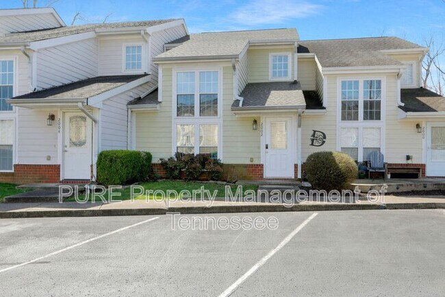 Photo - 2002 Birch Ln