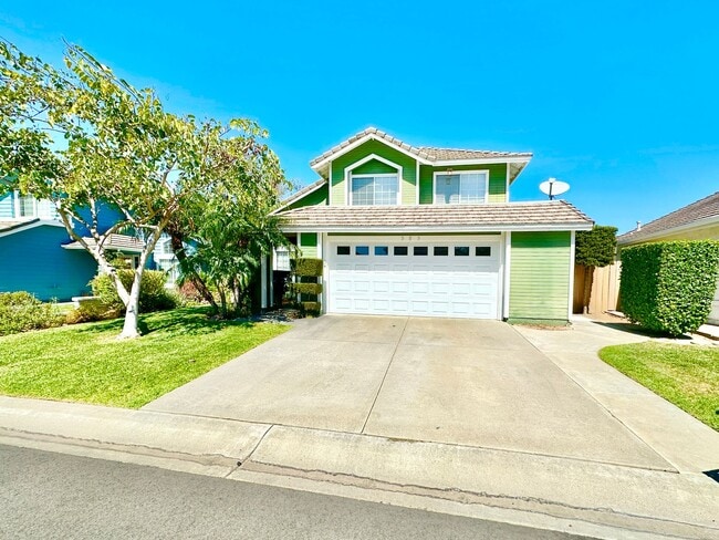 Building Photo - Beautiful Two-Story Home, Guajome Park, Community Pool, San Luis Rey Hiking/Biking Path, Lovely C...