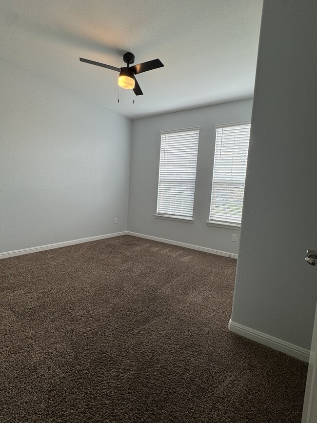 Photo - 2511 Allview Ln