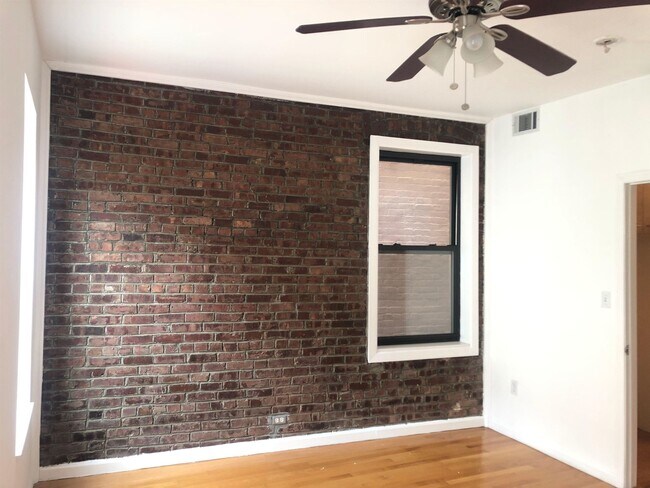 Photo - 163 Baldwin Ave Unit 5