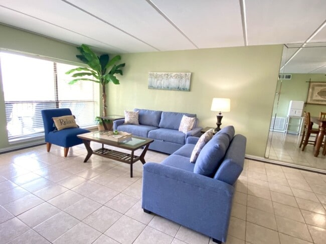 Photo - 404 Padre Blvd