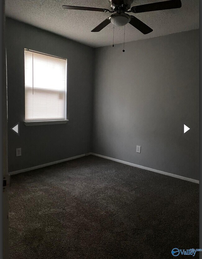Photo - 3621 N Crestview Dr NW Unit 1