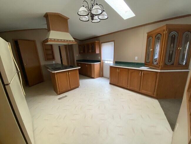 Photo - 4184 Bickel St