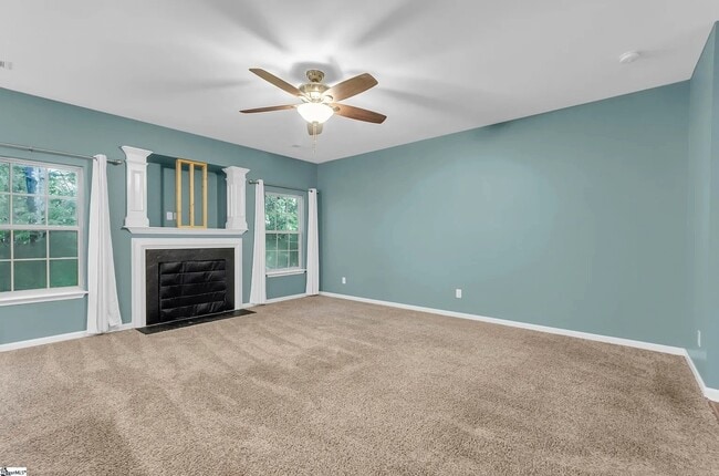 Building Photo - 512 Riverdale Rd