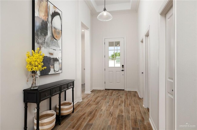 Photo - 33 E Silos Ave