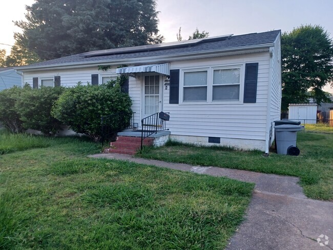 Building Photo - 4806 82nd St Rental